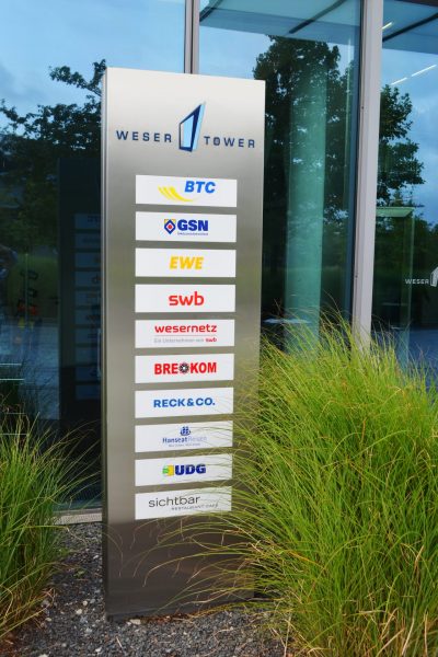 Weser Tower Eingangsschild